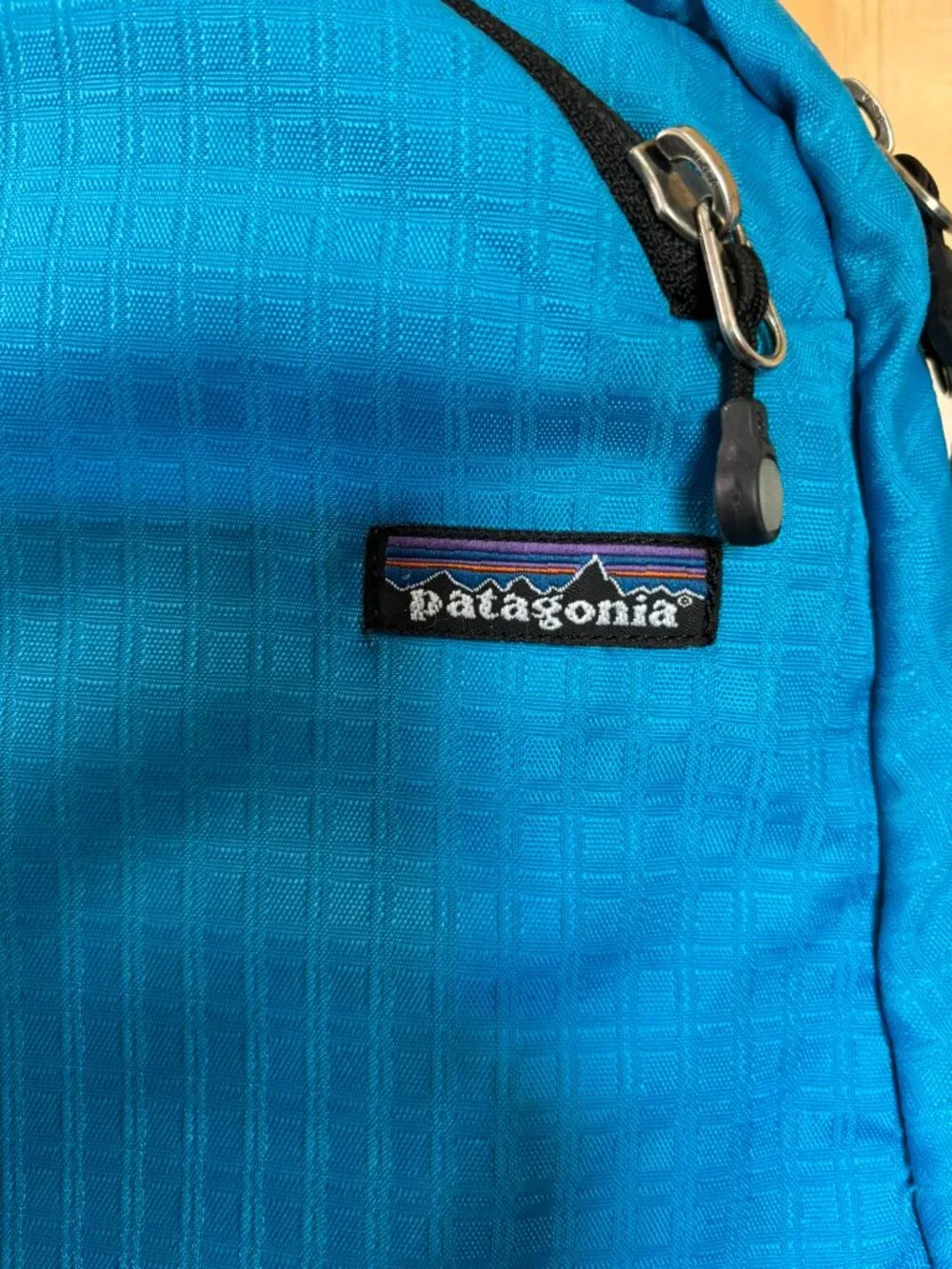 Patagonia Mini Backpack Bright Turquoise Multi Compartment Travel Stow Hip Belt